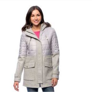 BCBGeneration Light Gray and Heather Gray Quilted Hooded Puffer Coat